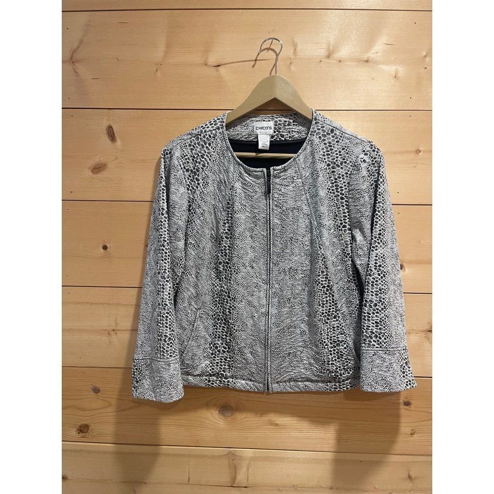 Chico’s Embossed Front Zip Jacket Sz 1